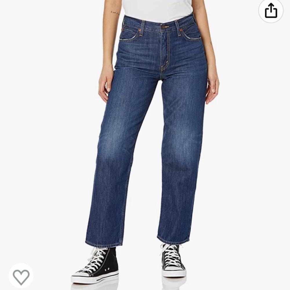 Levi’s Premium Dad Jeans. Size 25. Medium Wash. High Rise. New with tags